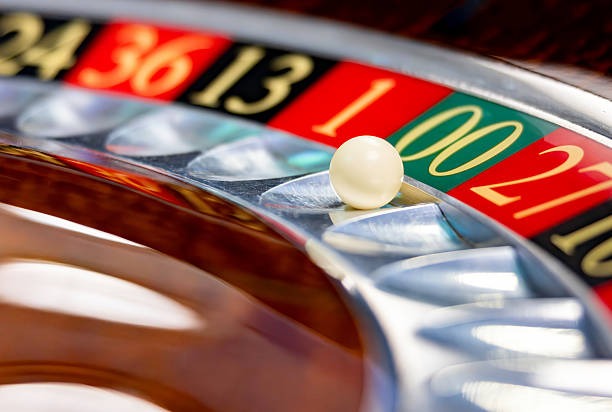 mejahoki Money Train interface showing stake selection and spin button on mobile